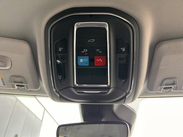 used 2023 Jeep Grand Cherokee car, priced at $31,877