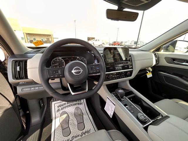 new 2025 Nissan Pathfinder car, priced at $39,771
