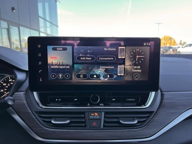 new 2025 Nissan Altima car, priced at $30,321