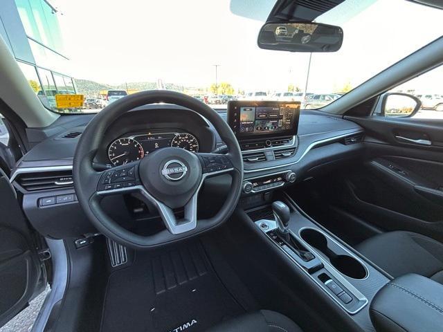 new 2025 Nissan Altima car, priced at $30,321