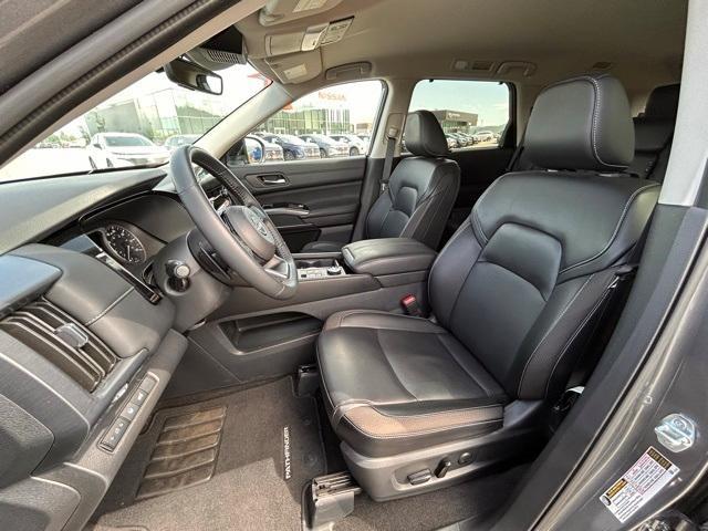 used 2024 Nissan Pathfinder car, priced at $38,399