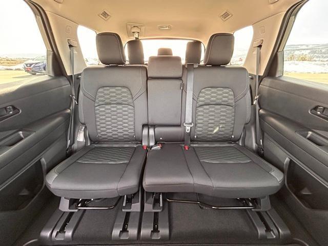 new 2025 Nissan Pathfinder car, priced at $39,692