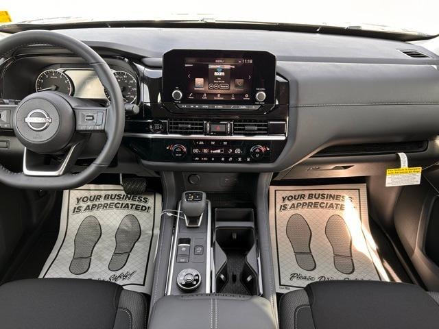 new 2025 Nissan Pathfinder car, priced at $39,692
