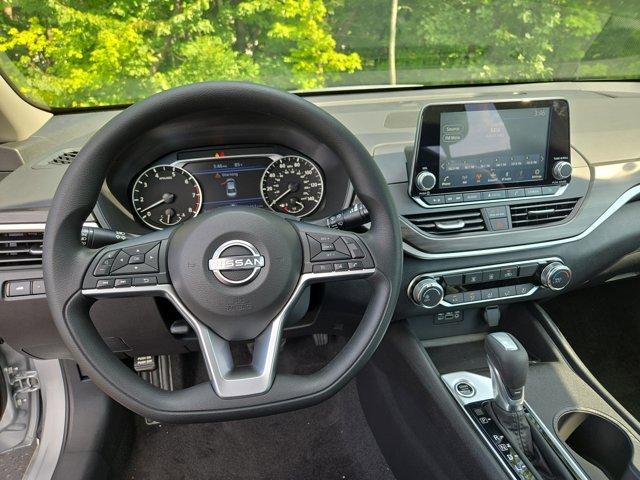 new 2025 Nissan Altima car, priced at $27,909