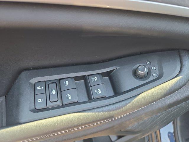 used 2024 Jeep Grand Cherokee car, priced at $38,490
