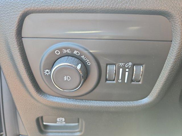 used 2024 Jeep Grand Cherokee car, priced at $38,490