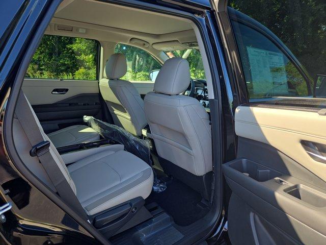 new 2025 Nissan Pathfinder car, priced at $47,118