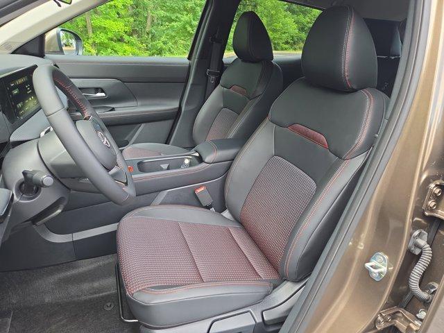 new 2025 Nissan Kicks car, priced at $27,262