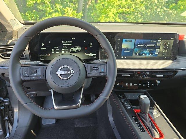 new 2025 Nissan Kicks car, priced at $30,800