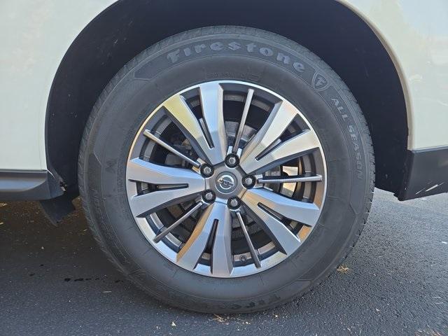 used 2020 Nissan Pathfinder car, priced at $19,990