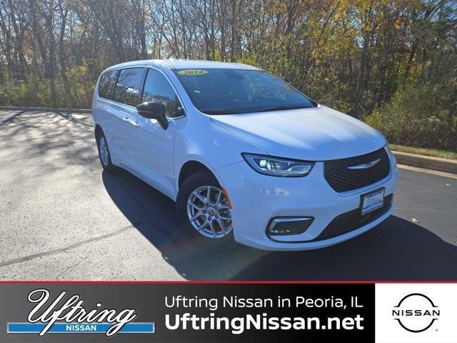 used 2024 Chrysler Pacifica car, priced at $31,990