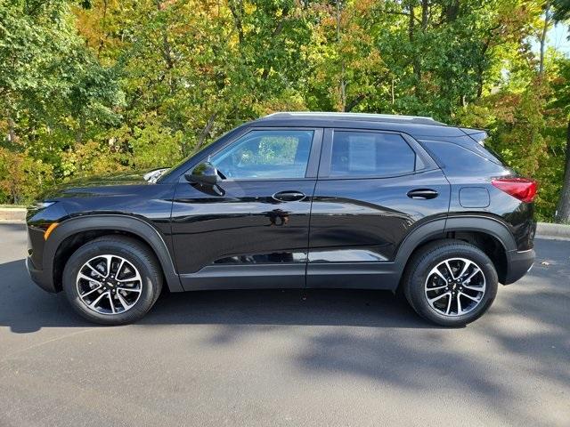 used 2025 Chevrolet TrailBlazer car, priced at $24,844