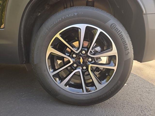 used 2025 Chevrolet TrailBlazer car, priced at $24,844