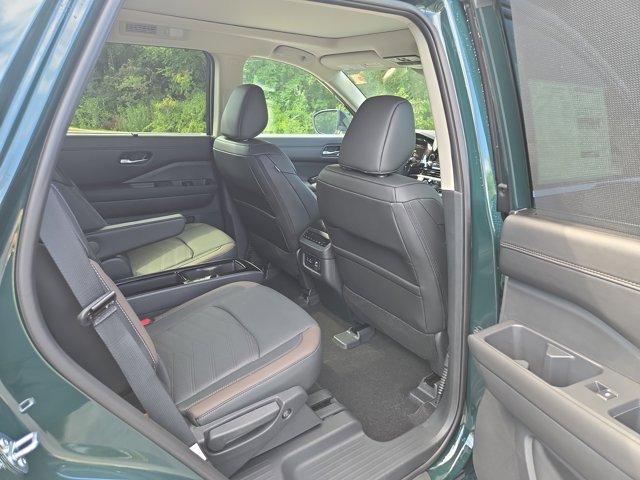new 2025 Nissan Pathfinder car, priced at $50,646