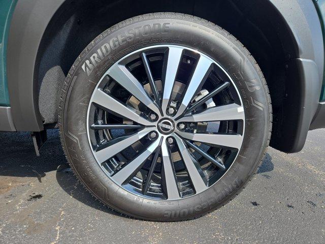 new 2025 Nissan Pathfinder car, priced at $50,646