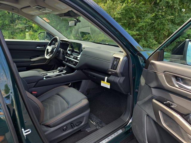new 2025 Nissan Pathfinder car, priced at $50,646