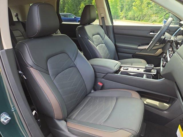 new 2025 Nissan Pathfinder car, priced at $50,646