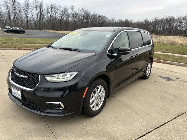 used 2023 Chrysler Pacifica car, priced at $24,740