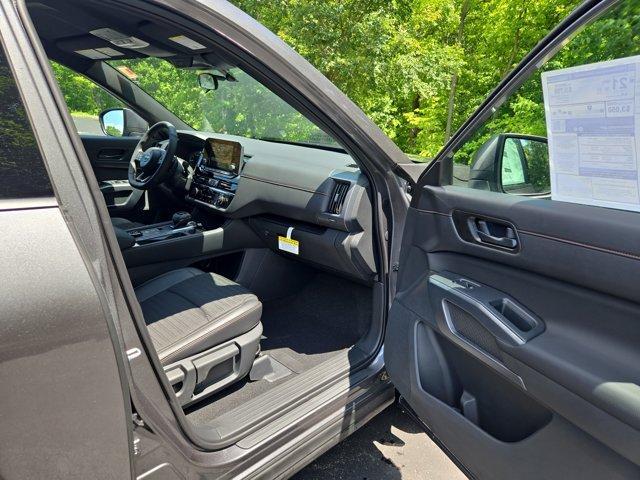 new 2025 Nissan Pathfinder car, priced at $44,073