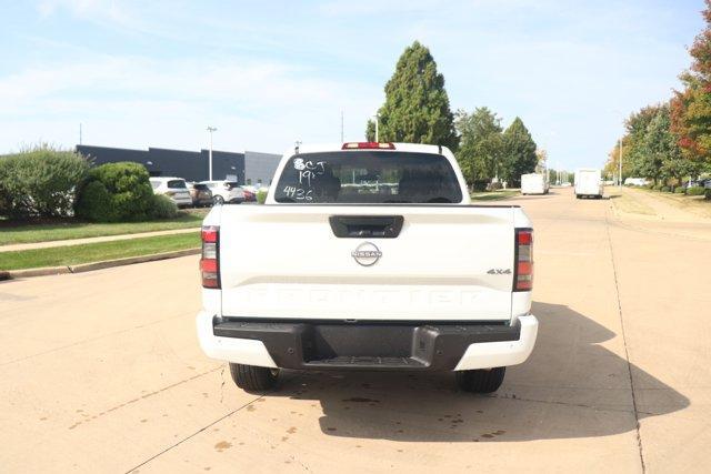 new 2025 Nissan Frontier car