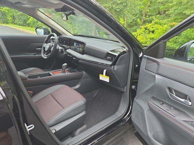 new 2025 Nissan Kicks car, priced at $29,659