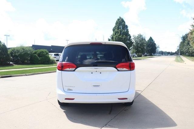 used 2017 Chrysler Pacifica car, priced at $12,824