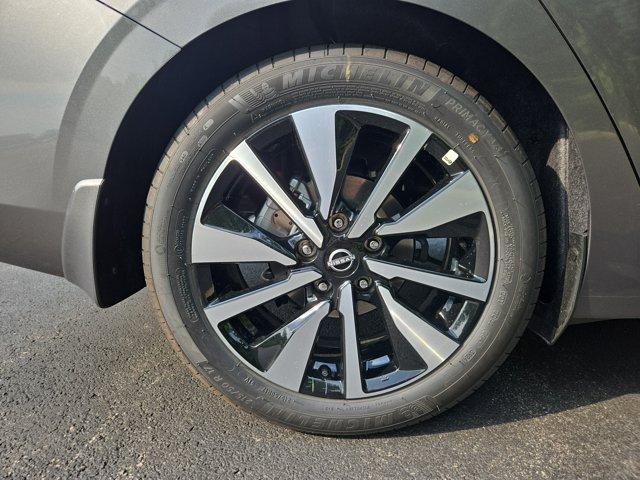 new 2025 Nissan Sentra car, priced at $26,195