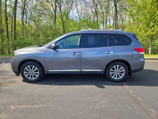 used 2016 Nissan Pathfinder car, priced at $10,490
