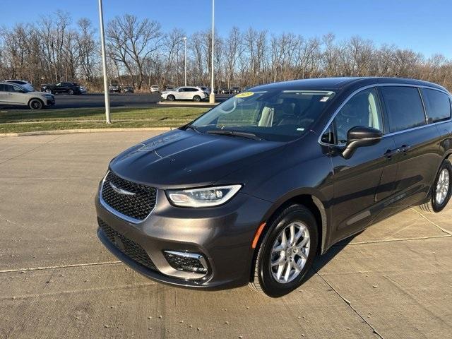 used 2023 Chrysler Pacifica car, priced at $26,805