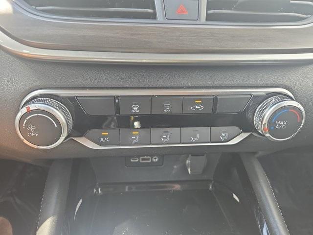 used 2023 Nissan Altima car, priced at $20,990