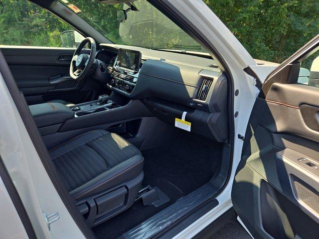 new 2025 Nissan Pathfinder car, priced at $43,757