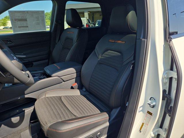 new 2025 Nissan Pathfinder car, priced at $43,757
