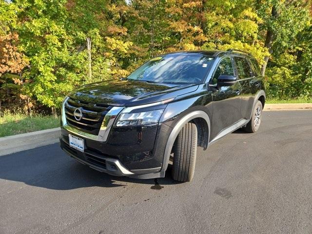 used 2025 Nissan Pathfinder car, priced at $36,490