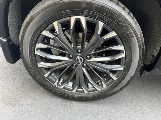 used 2024 Nissan Rogue car, priced at $32,990