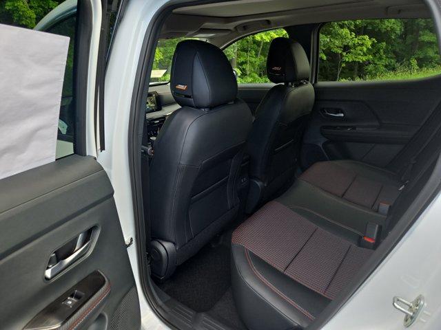 new 2025 Nissan Kicks car, priced at $29,702