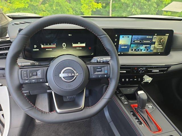 new 2025 Nissan Kicks car, priced at $29,702