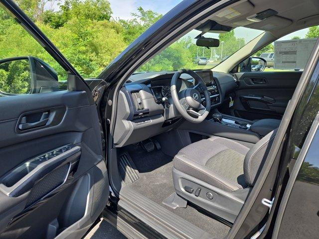 new 2025 Nissan Pathfinder car, priced at $41,780