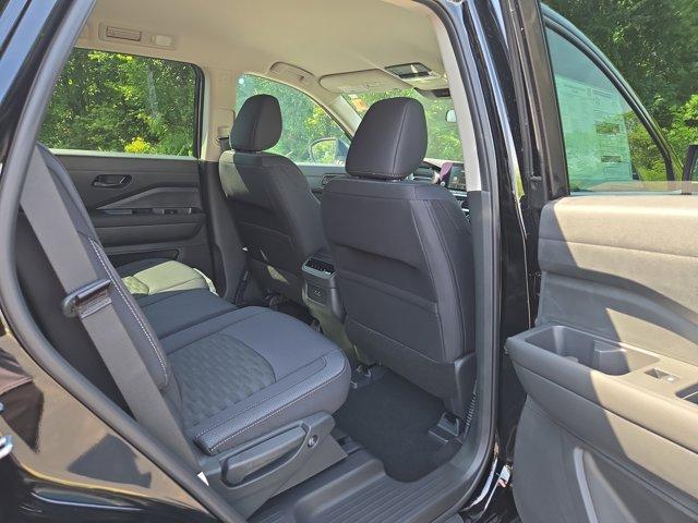 new 2025 Nissan Pathfinder car, priced at $41,780