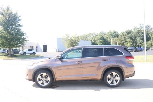 used 2018 Toyota Highlander Hybrid car, priced at $26,870