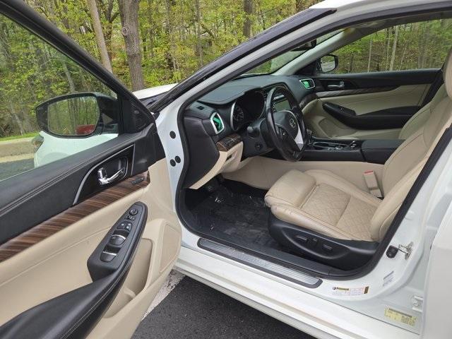 used 2016 Nissan Maxima car, priced at $15,990