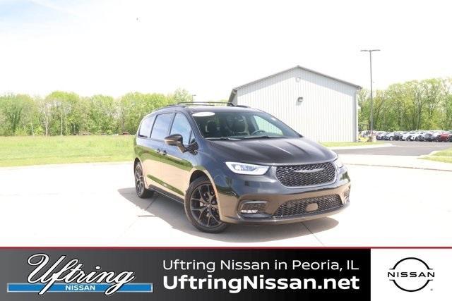 used 2022 Chrysler Pacifica car, priced at $37,545