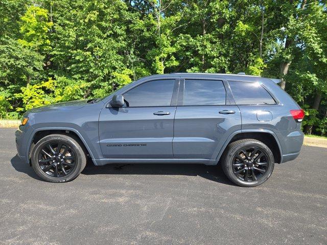 used 2017 Jeep Grand Cherokee car, priced at $18,990