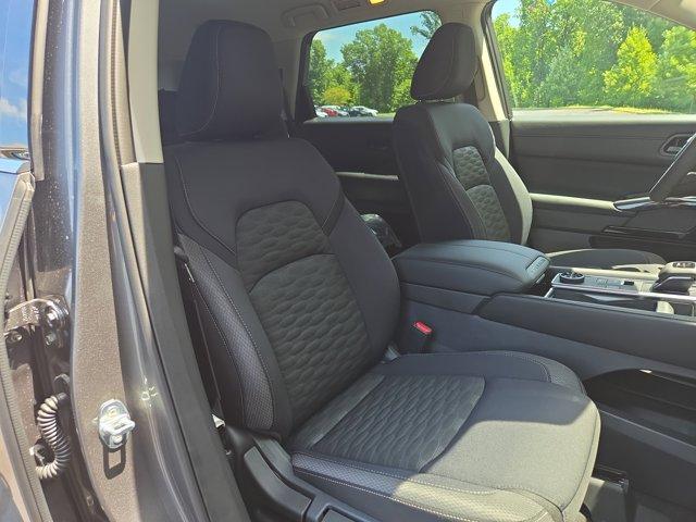 new 2025 Nissan Pathfinder car, priced at $41,780