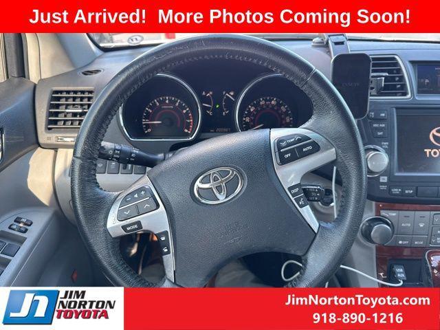 used 2012 Toyota Highlander car, priced at $11,186