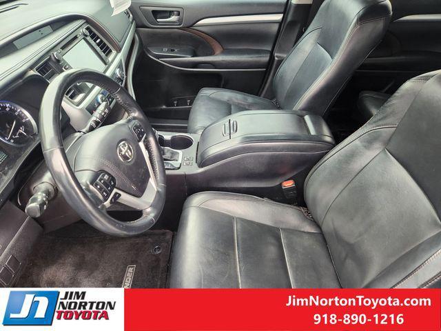 used 2018 Toyota Highlander car, priced at $22,837