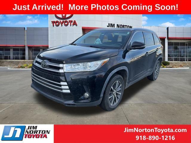 used 2019 Toyota Highlander car, priced at $21,316