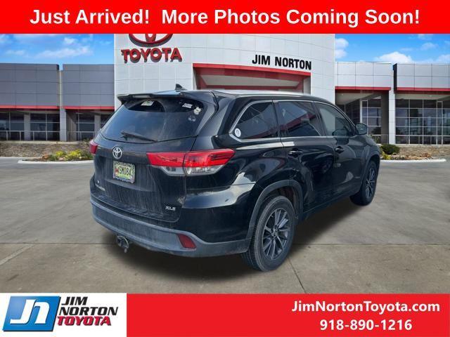 used 2019 Toyota Highlander car, priced at $21,316