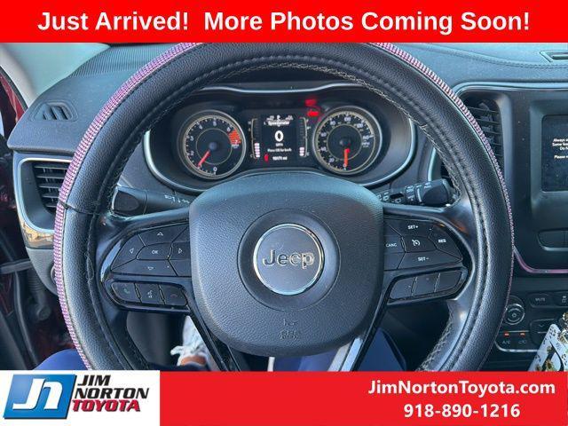 used 2019 Jeep Cherokee car, priced at $15,176