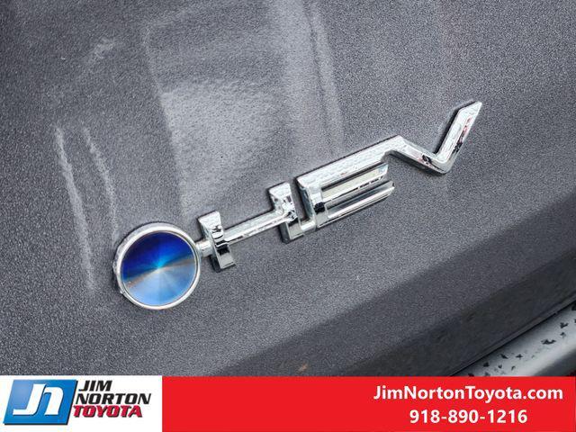 used 2025 Toyota Sienna car, priced at $44,047