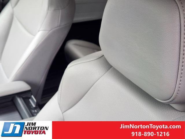 used 2025 Toyota Sienna car, priced at $44,047